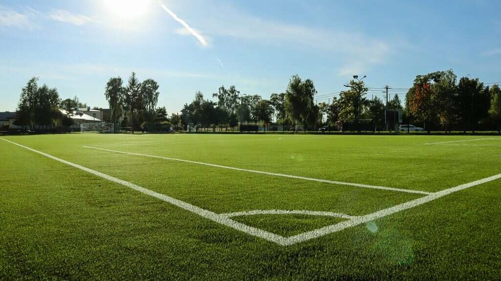 Stadion UKS Borzęcin
